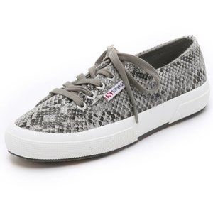 Gray Snakeskin Supergas